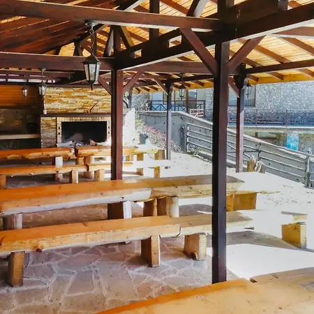 Forestside At Stream Апартамент